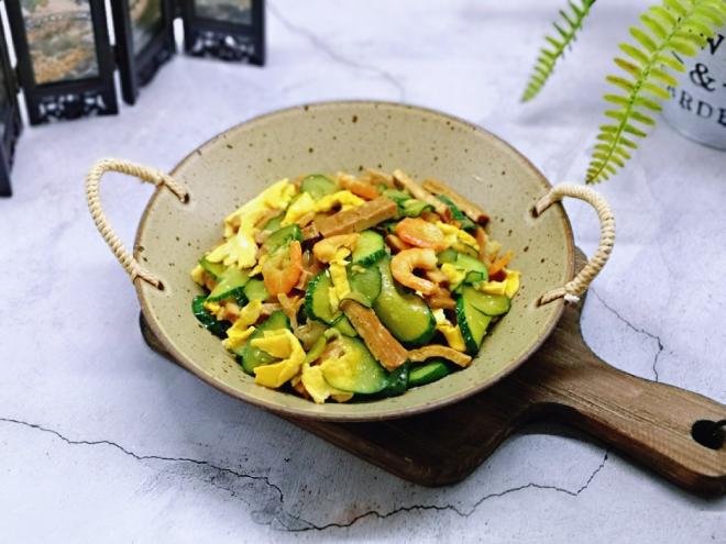 金牌虾仁黄瓜炒豆干