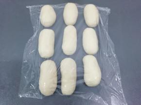 盖上保鲜膜饧20分钟