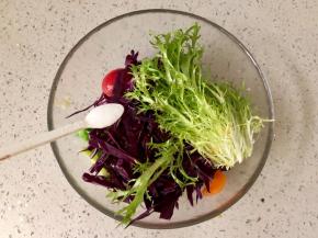 加入其余蔬菜。