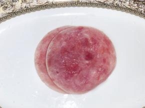火腿片2片，焯水