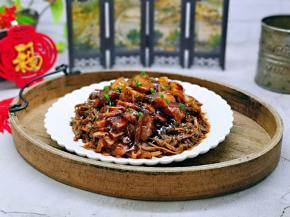 梅干菜特别入味。