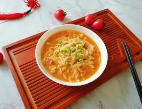 小丫头说妈妈做的菜超级香。