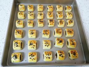 枣泥一口酥出炉啦！晾凉即可食用。