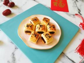 满嘴都是枣泥和黄油的香甜味。