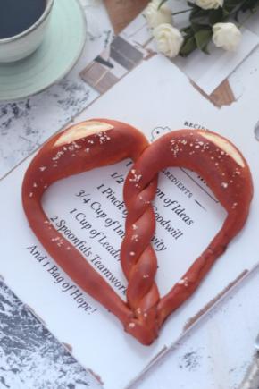 出炉脱模放凉即可！