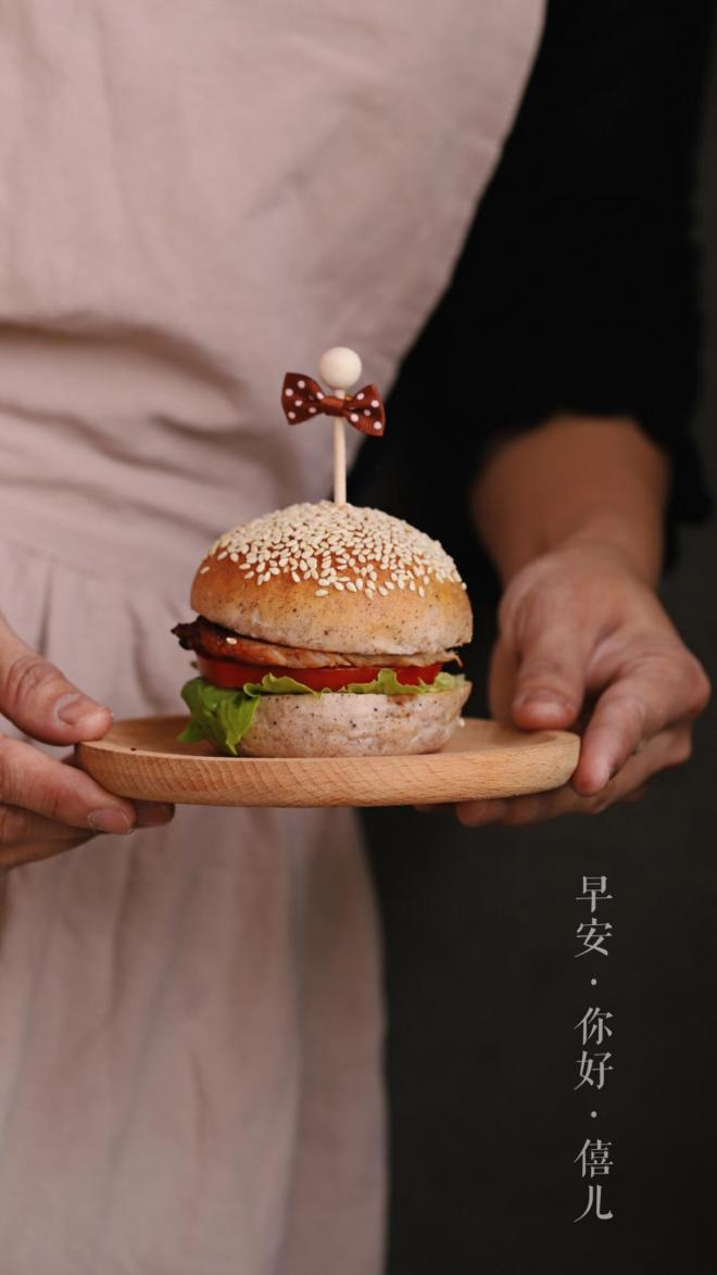 黑米猪扒汉堡