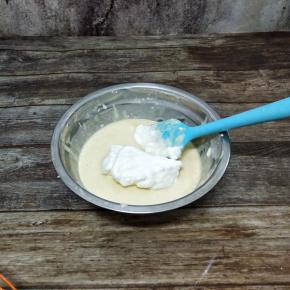 再加入打发的蛋白