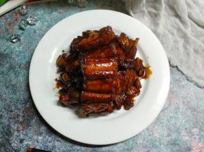 翻炒至收汁盛出