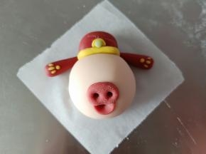 将帽子组装好