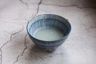 准备75g肉清汤。