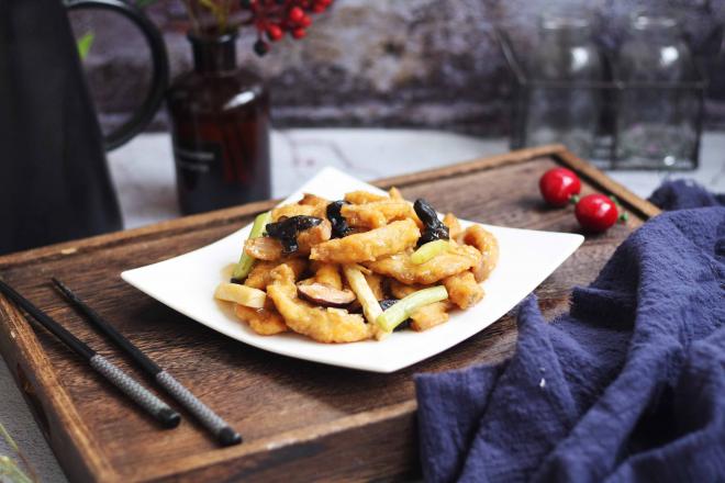 官烧目鱼条（天津菜）