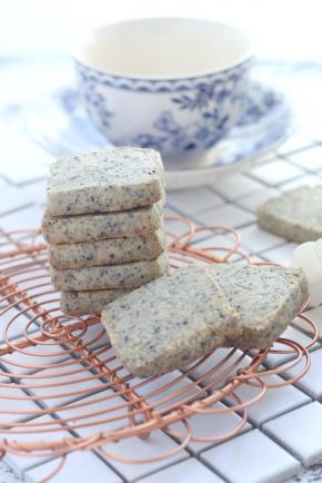 出炉脱模放凉即可！