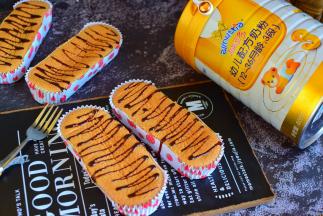 晾凉挤上巧克力酱