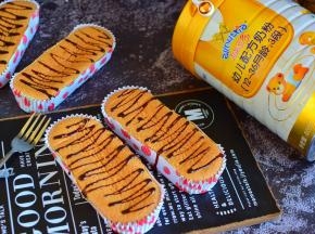 晾凉挤上巧克力酱