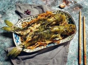 鱼肉嫩滑，伴有笋的鲜味