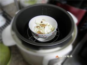 放电压力锅中蒸10分钟。