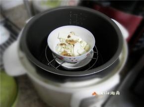 放电压力锅中蒸10分钟。