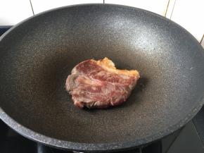 3分钟过后返过来煎另外一面。