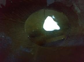 锅里放大油溶化。