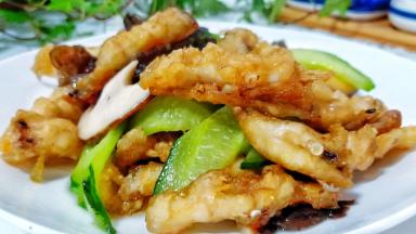 黄瓜的清脆口感与香菇的鲜香口味，实在是最好的搭配不过。