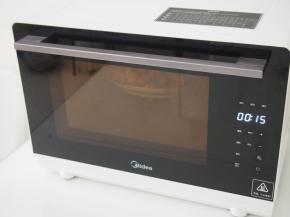 选择纯蒸功能，烤箱预设的纯蒸时间为15分钟，正好这道菜需要的时间就是15分钟，所以直接按启动键，等待15分钟就可以享用美味啦~