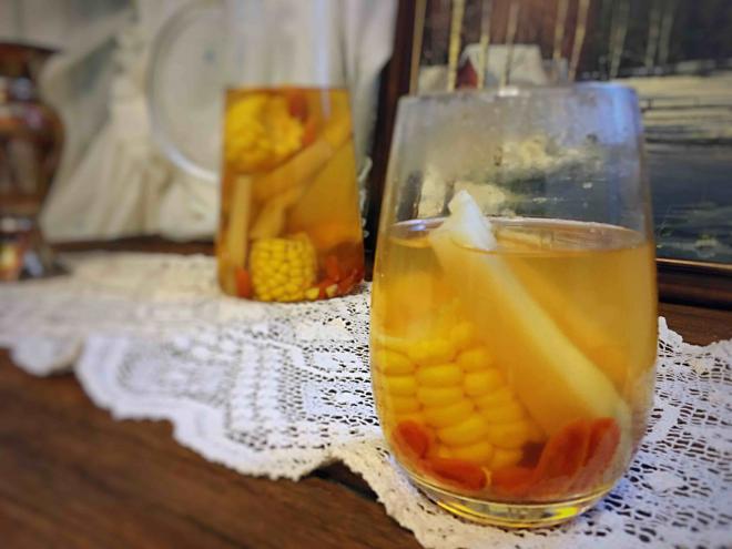 甘蔗玉米热汤饮