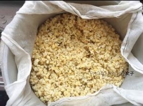 放高压锅内蒸20分钟。（切记是蒸不是煮哦）