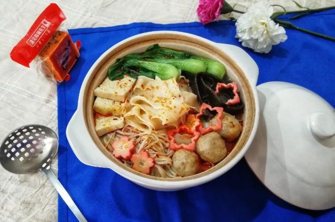 砂锅刀削面
