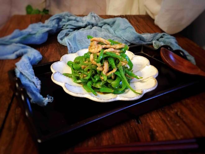 秘制肉丝炒螺丝椒