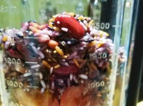 再倒入浸泡好的八宝米