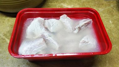 瘦肉焯水备用