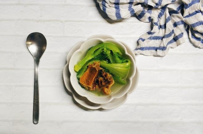 腊鸭头煲淋芥菜