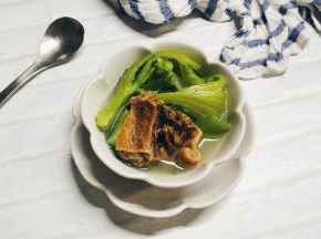 芥菜吸收了腊鸭的味咸鲜味儿