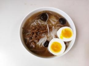 放入鸡蛋