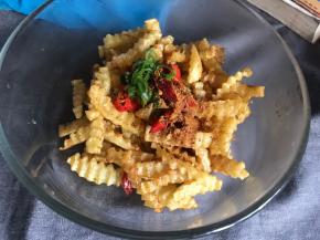 放入大点的容器中，加入调料拌匀即可