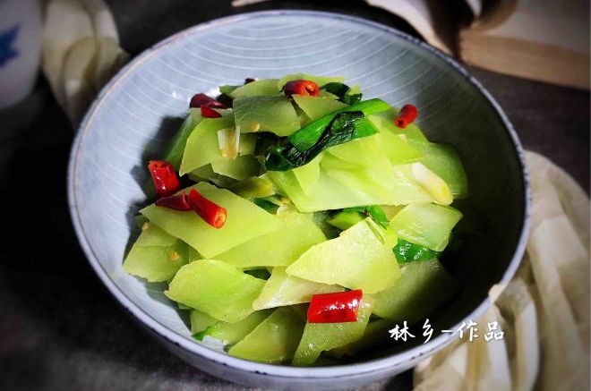 蒜苗辣炒莴笋