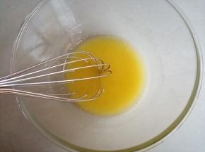 加入蛋液再拌匀