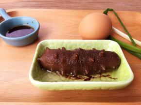 海参鸡蛋羹的食材一览图，海参提前泡发完成