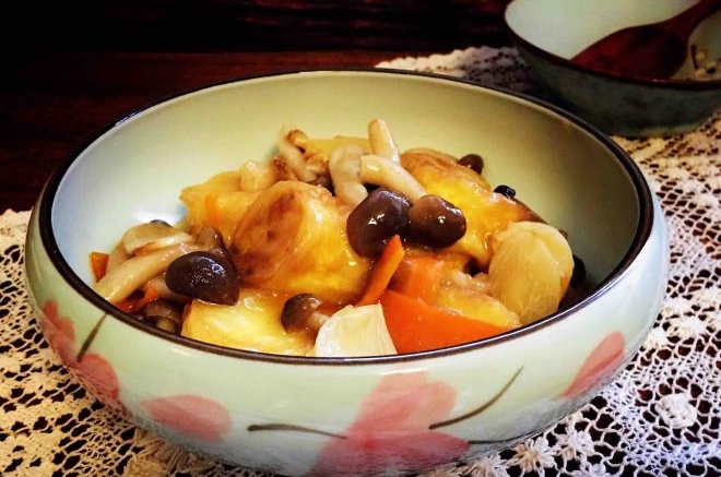 蟹味菇煨日式豆腐