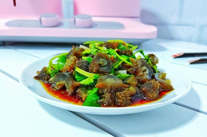家常快手菜【凉拌海参】