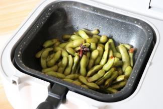 烹饪完成会有提示音提醒，app上也会有提示信息，开锅装盘即可享用；