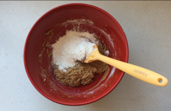 再加入剩下低粉的一般，重复上述过程直至添加完