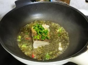 时间到后放入少许水淀粉