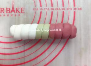 依次把所有的面团都做好