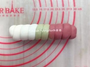 依次把所有的面团都做好