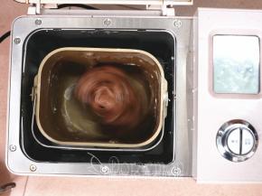 加入黄油，继续一个揉面程序