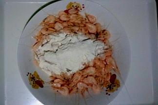 加入面粉拌匀。