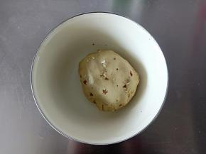 揉成团，无需过度揉