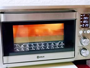 上管190°，下管185°烤15-20分钟。(时间及温度仅供参考)