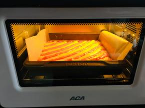 烤箱160度，25到28分钟，具体温度感觉自己烤箱脾气酌情调节